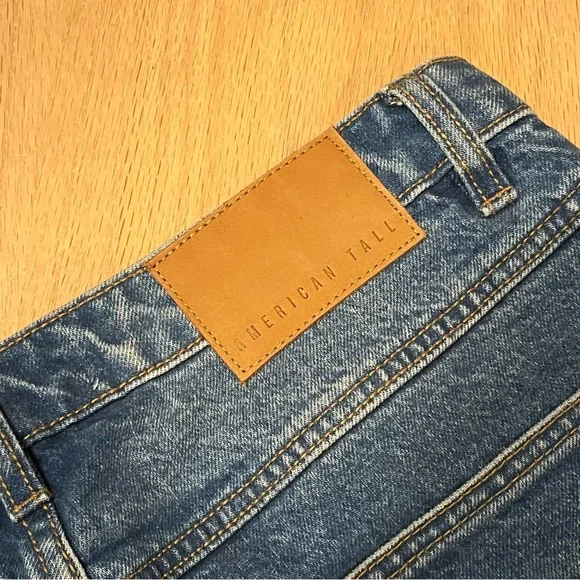 American Tall Women’s Lola Ultra High Rise Slim Jeans in a medium wash - Picture 4 of 9